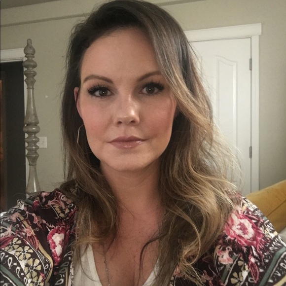 Meet your Posher, Megan - Picture 1 of 1